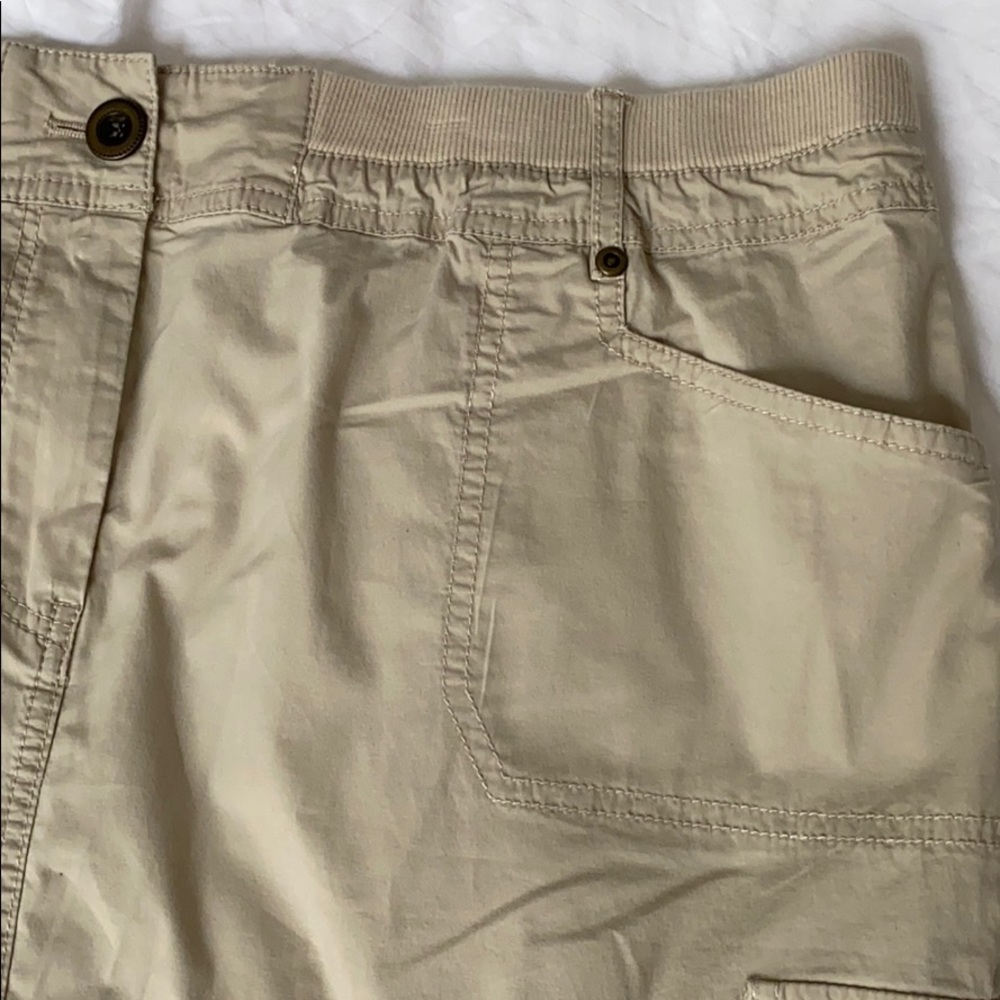 Khaki skirt with cargo pockets - Picture 4 of 4